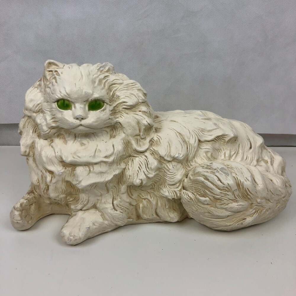 VTG 14" Chalkware White Persian Cat Laying Statue Green Eyes 60s Plaster Mold
